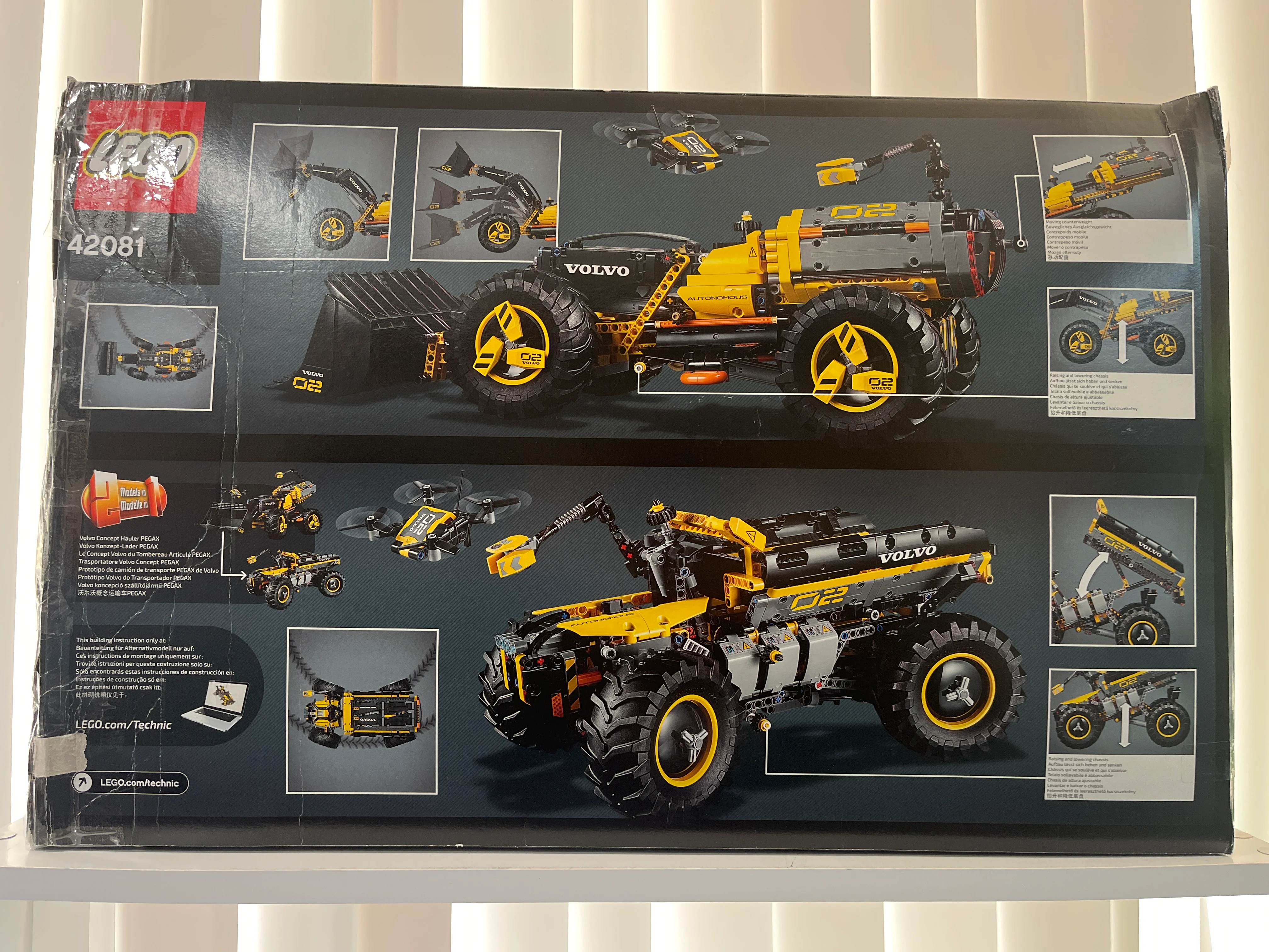 42081 Volvo Concept Wheel Loader ZEUX - Image 2
