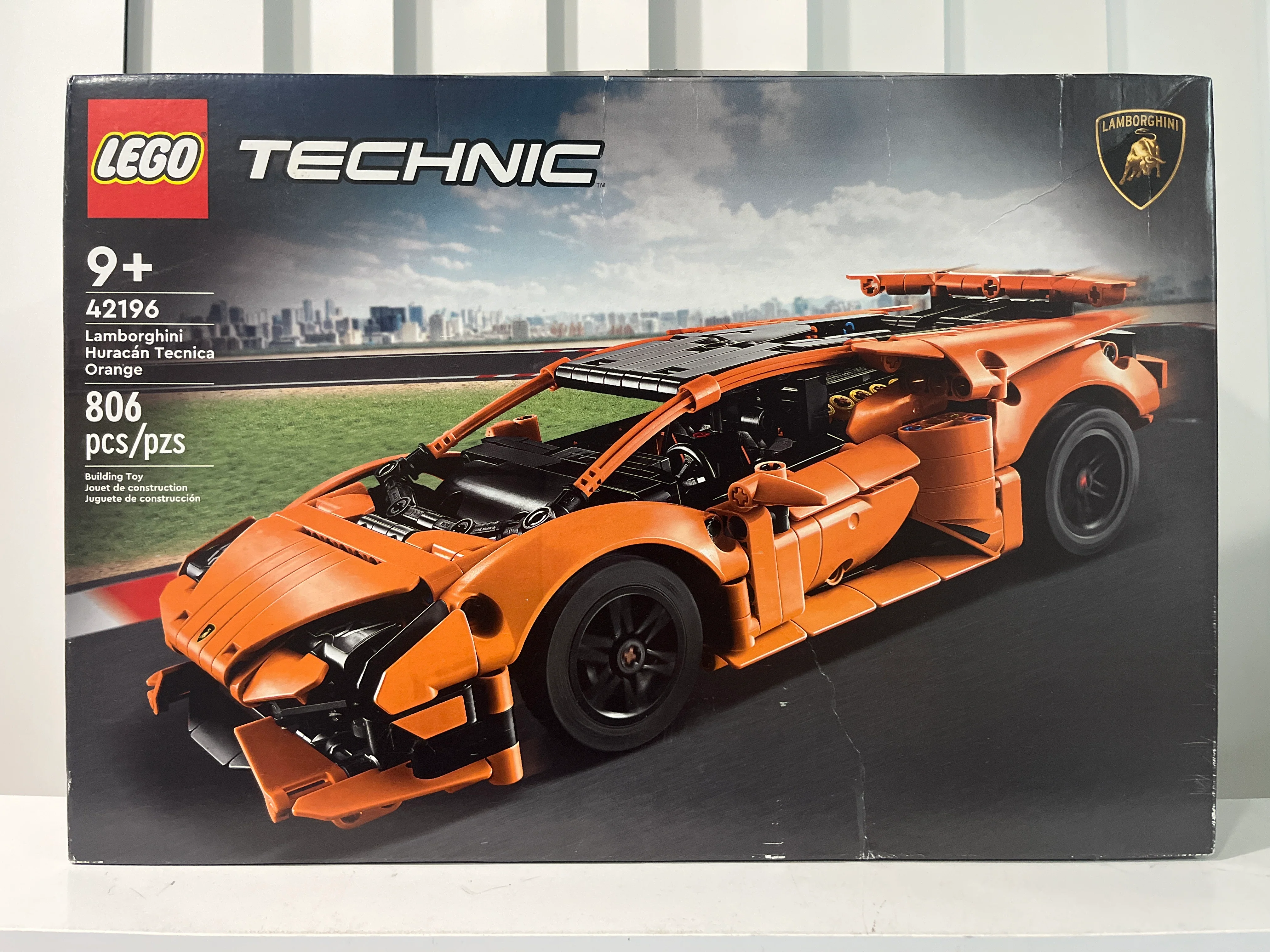 42196 Lamborghini Huracán Tecnica Orange
