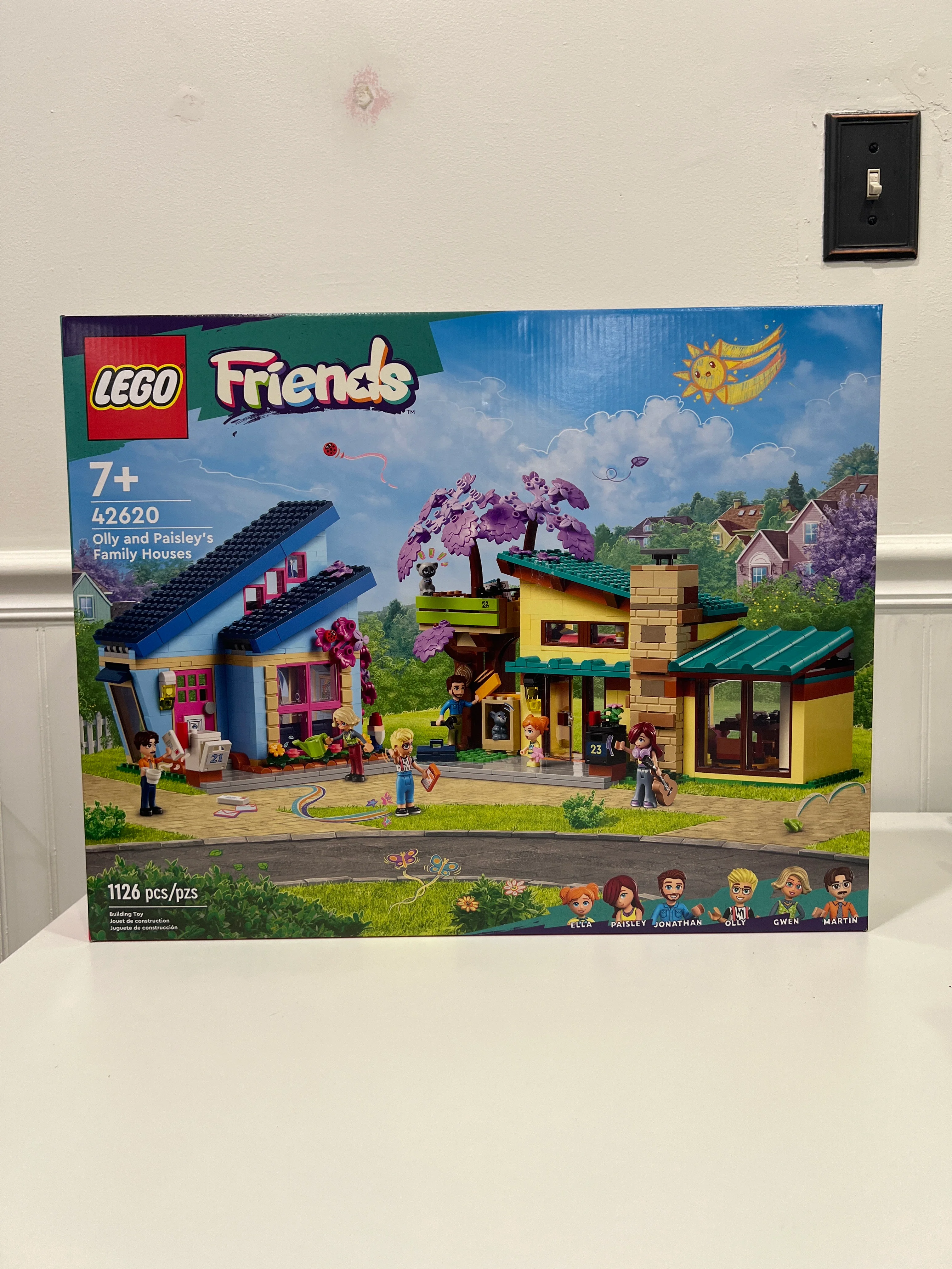 42620 Olly and Paisley's Family Houses