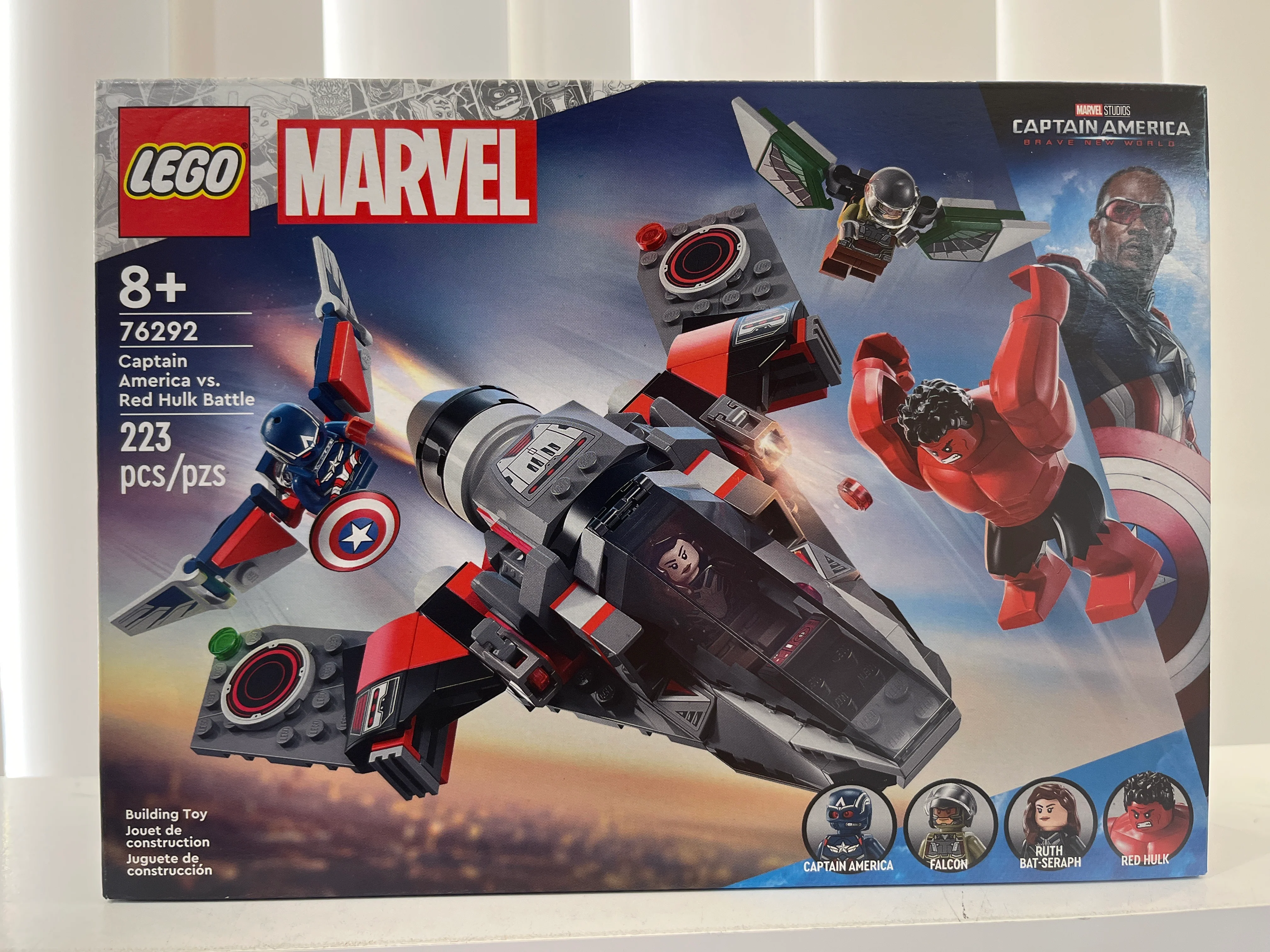 76292 Captain America vs. Red Hulk Battle