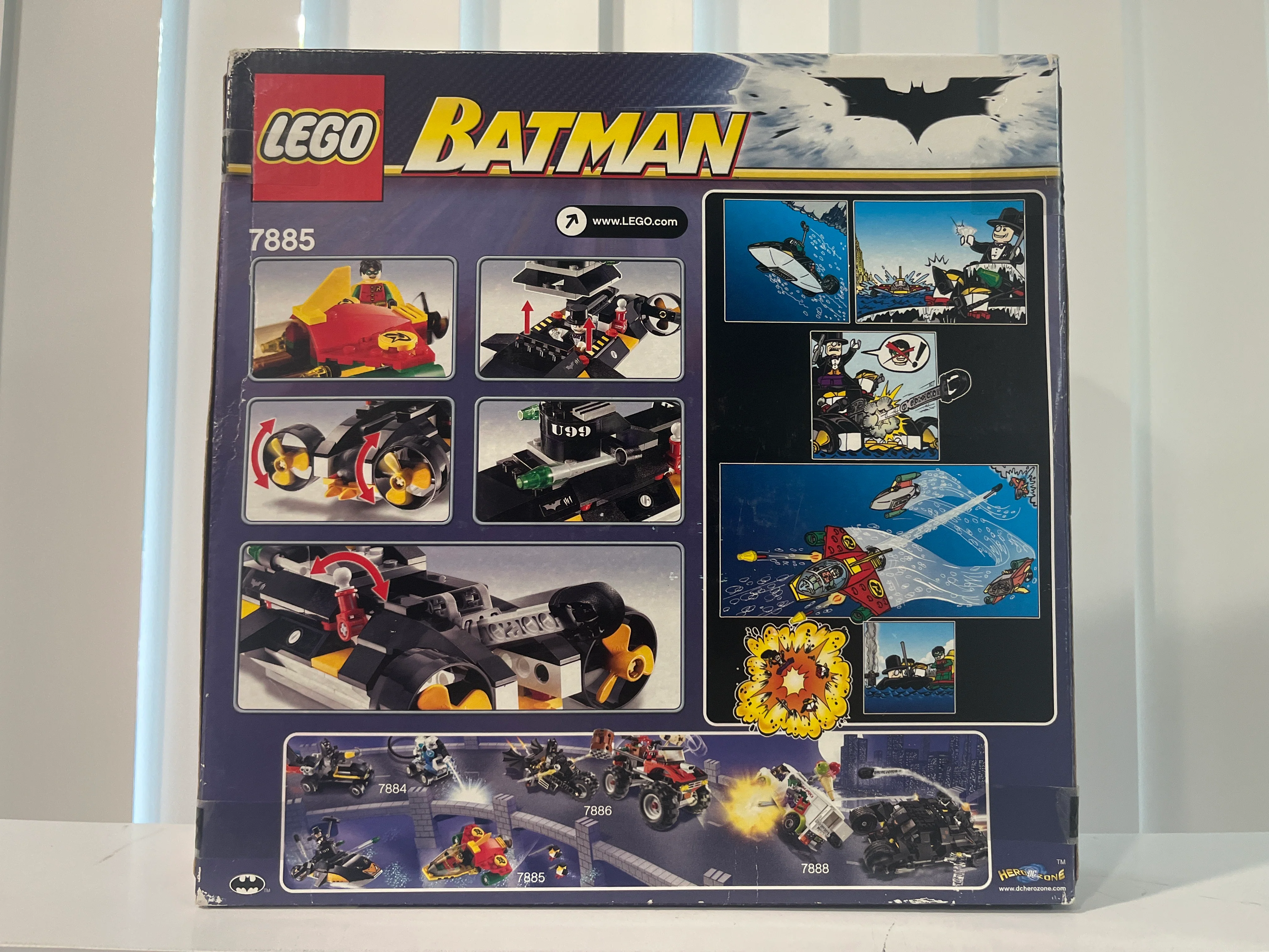 7885 Robin’s Scuba Jet : Attack of The Penguin - Image 2